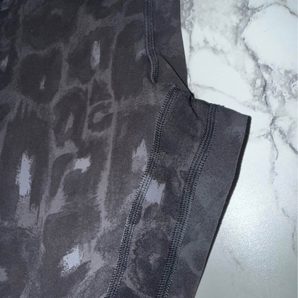Lululemon Leopard Print align - Picture 3 of 3